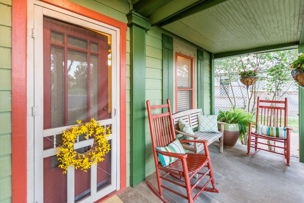 Agape Front Cottage Fredericksburg Eksteriør bilde